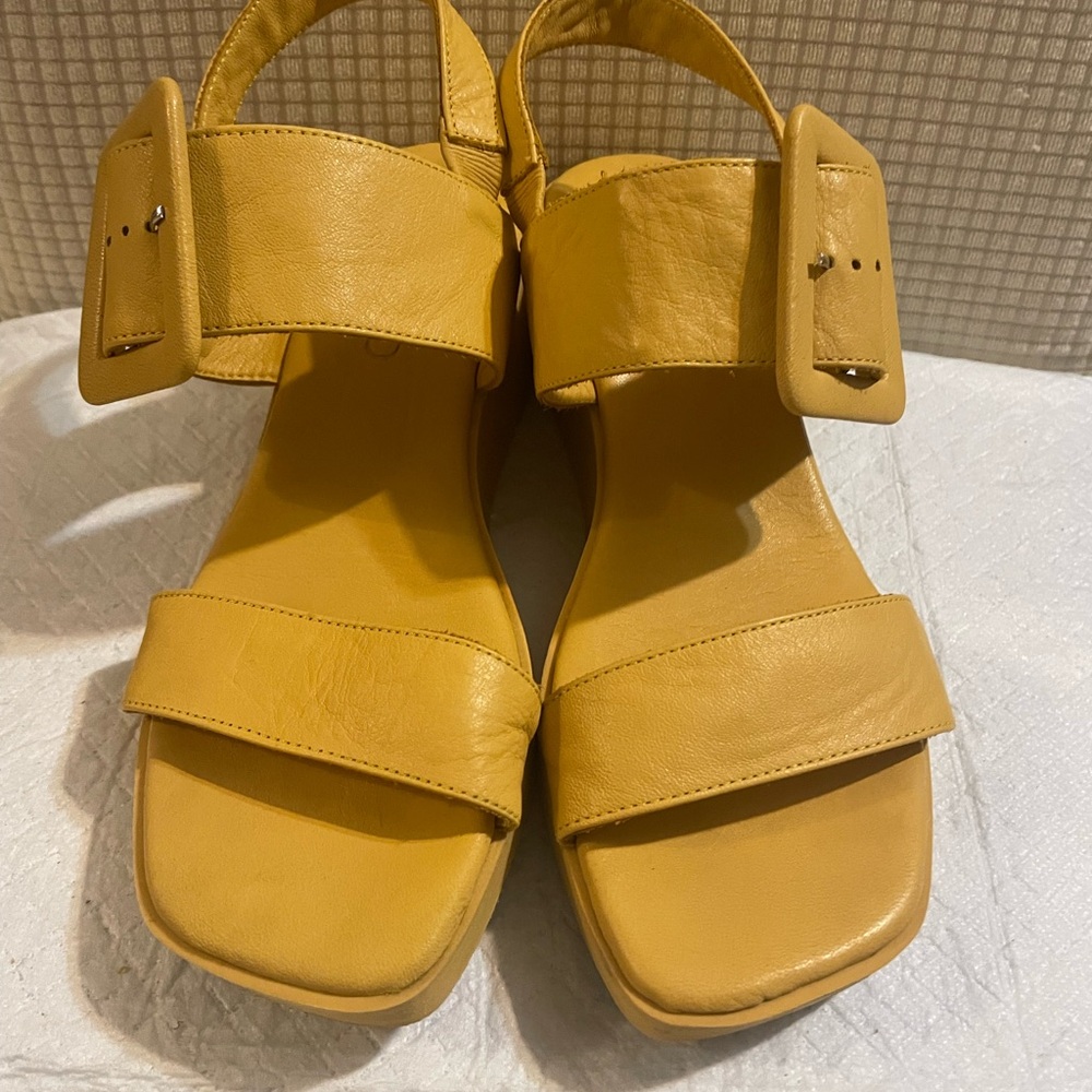 Bueno Yellow Leather Sandals
